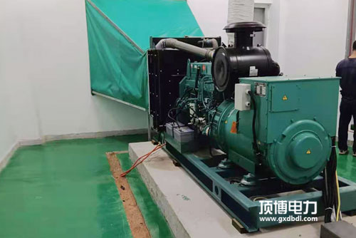 柴油發(fā)電機(jī)組好處多，發(fā)動(dòng)機(jī)使用柴油要慎重