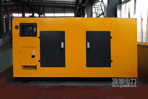 靜音性能好，是學(xué)校選擇頂博低噪音柴油發(fā)電機組原因